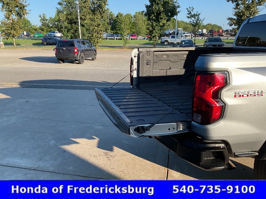 Used 2024 Chevrolet Colorado Trail Boss AWD/4WD image 17