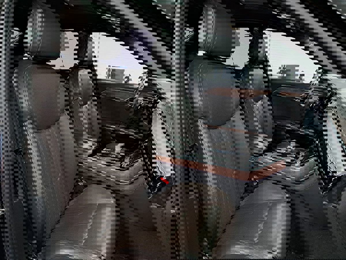 Used 2021 Audi A8 L 4.0T w/ Executive Plus Package image 66