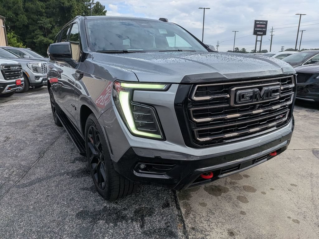 Used 2025 GMC Yukon AT4 Ultimate AWD/4WD image 5