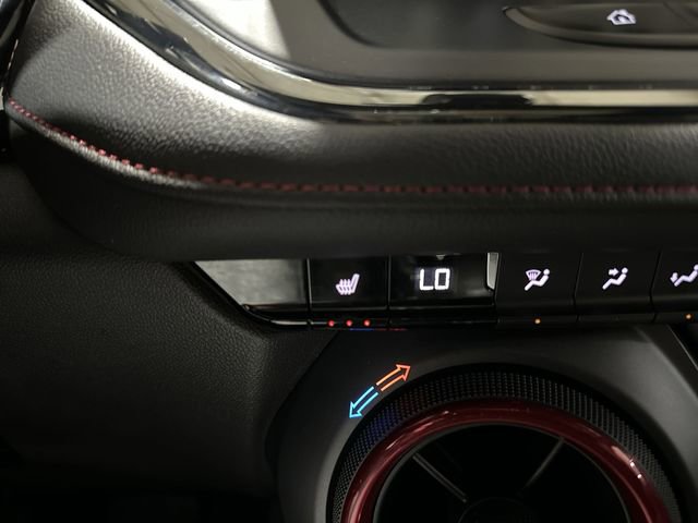 Used 2023 Chevrolet Blazer RS image 32