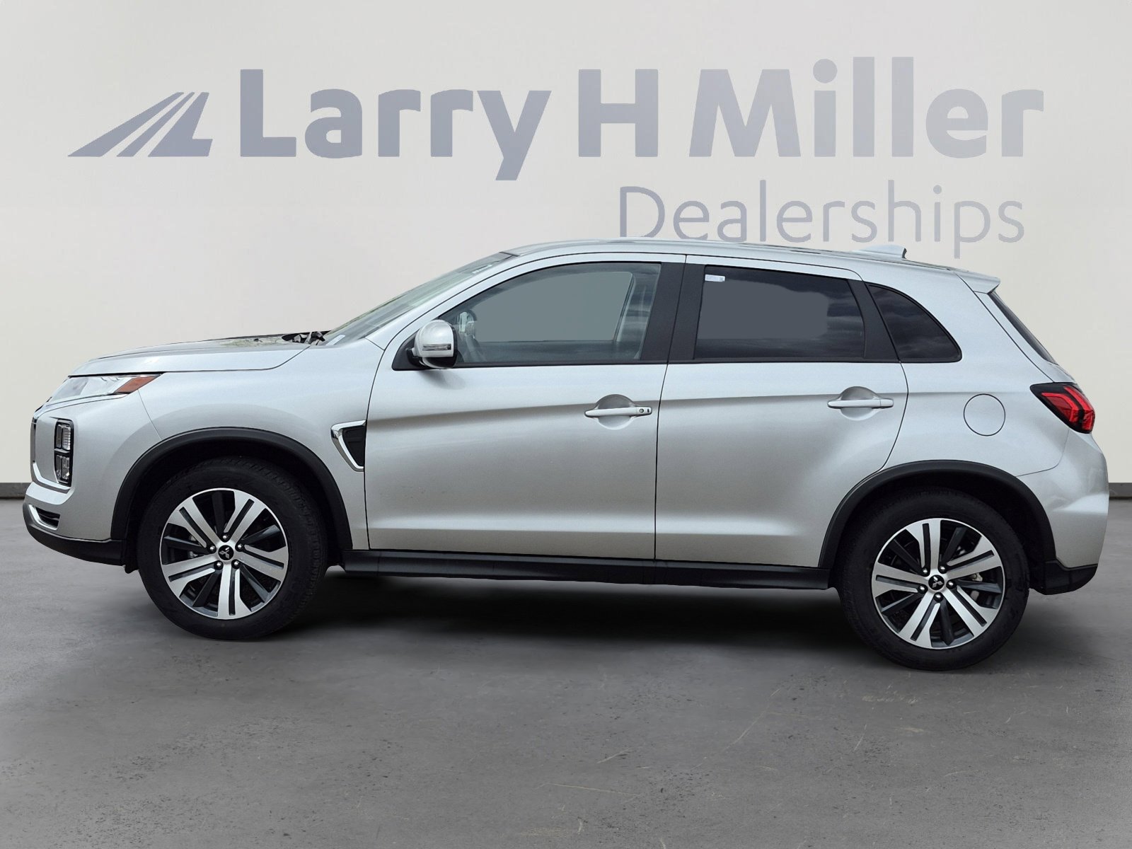 Used 2025 Mitsubishi Outlander Sport ES video 2