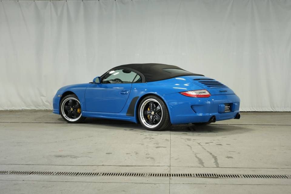 Used 2011 Porsche 911 Speedster RWD image 3