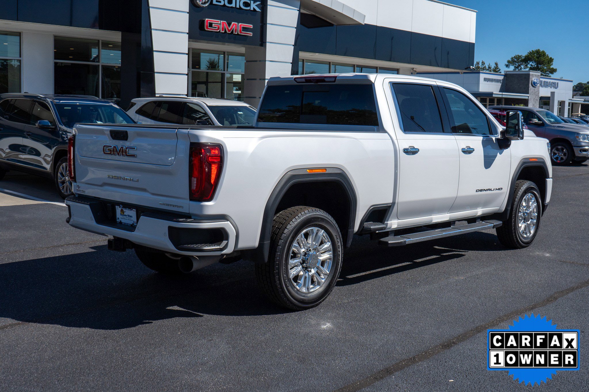 Used 2023 GMC Sierra 2500 Denali image 3