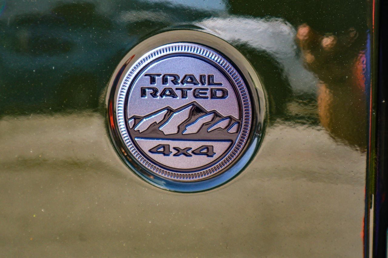 Used 2024 Jeep Wrangler Sport AWD/4WD image 8