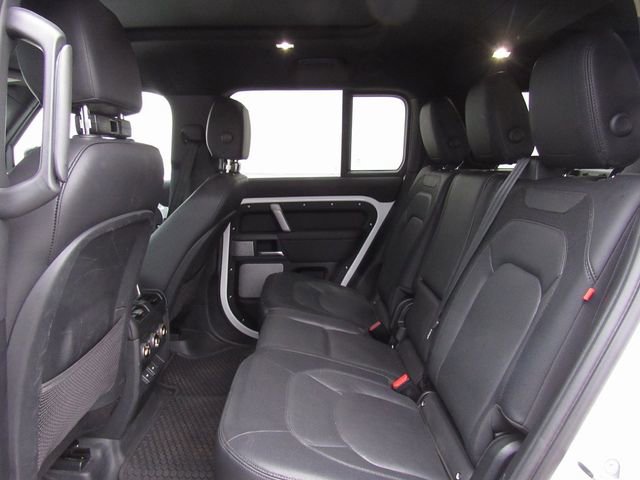 Used 2024 Land Rover Defender 130 X-Dynamic SE image 14