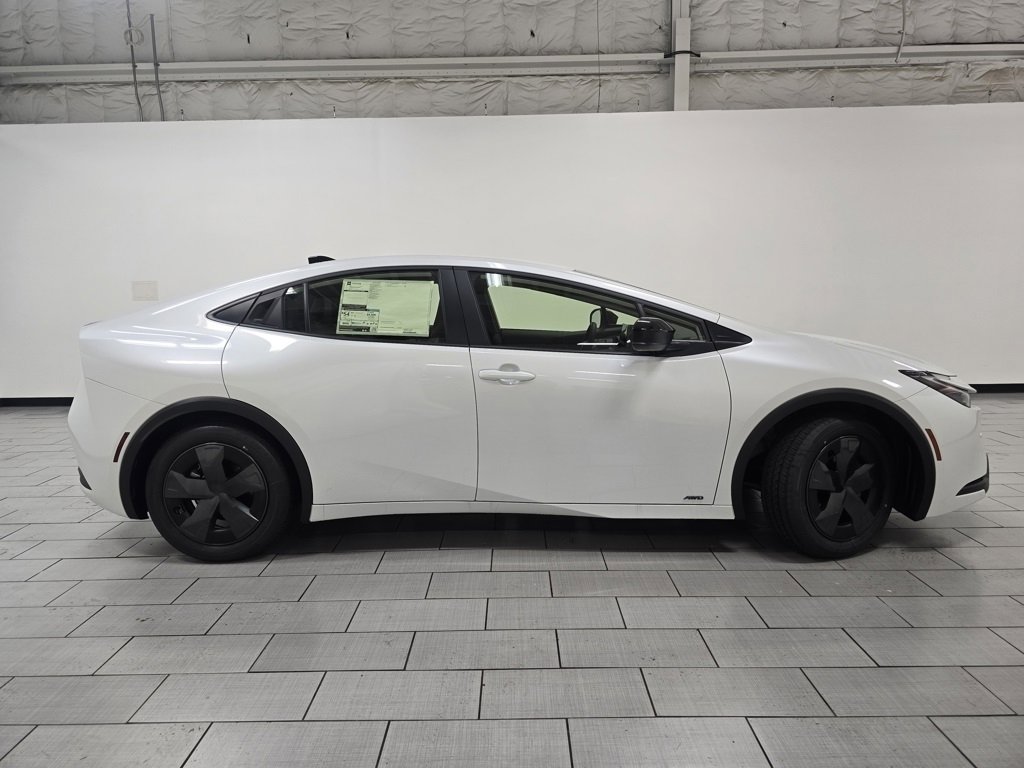 New 2026 Toyota Prius LE image 15