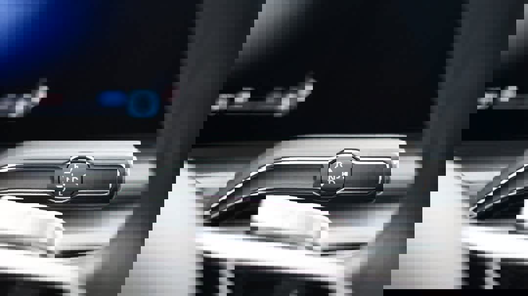 Used 2024 Mercedes-Benz GLE 350 4MATIC w/ Driver Assistance Package image 45