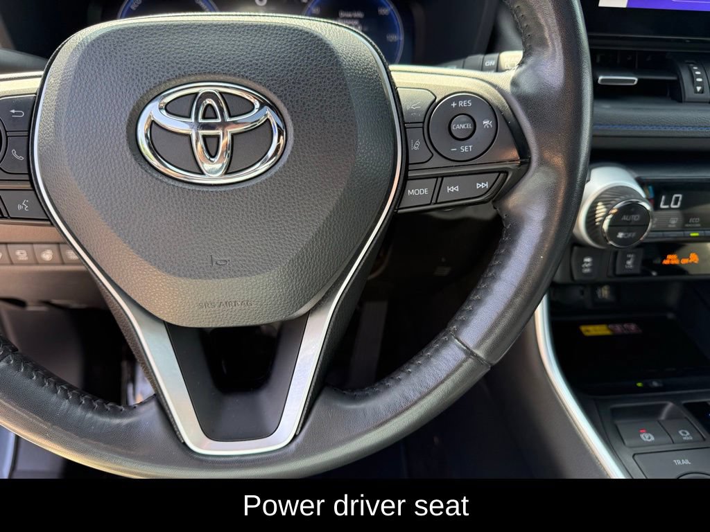 Used 2023 Toyota RAV4 XSE AWD/4WD image 12