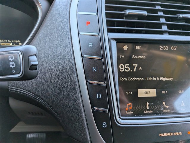 Used 2019 Lincoln Nautilus Select image 23