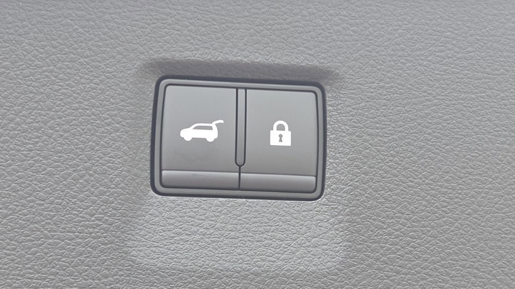 New 2026 INFINITI QX60 Sport w/ Dark Cargo Package image 8