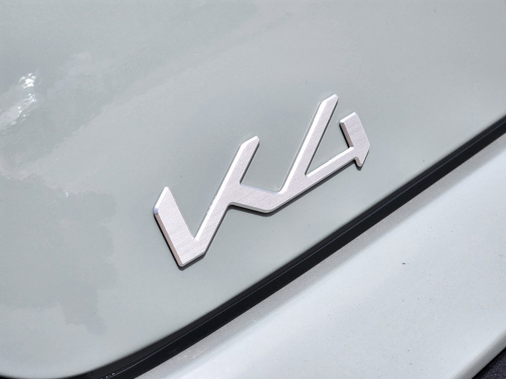 New 2026 Kia K4 LXS image 8