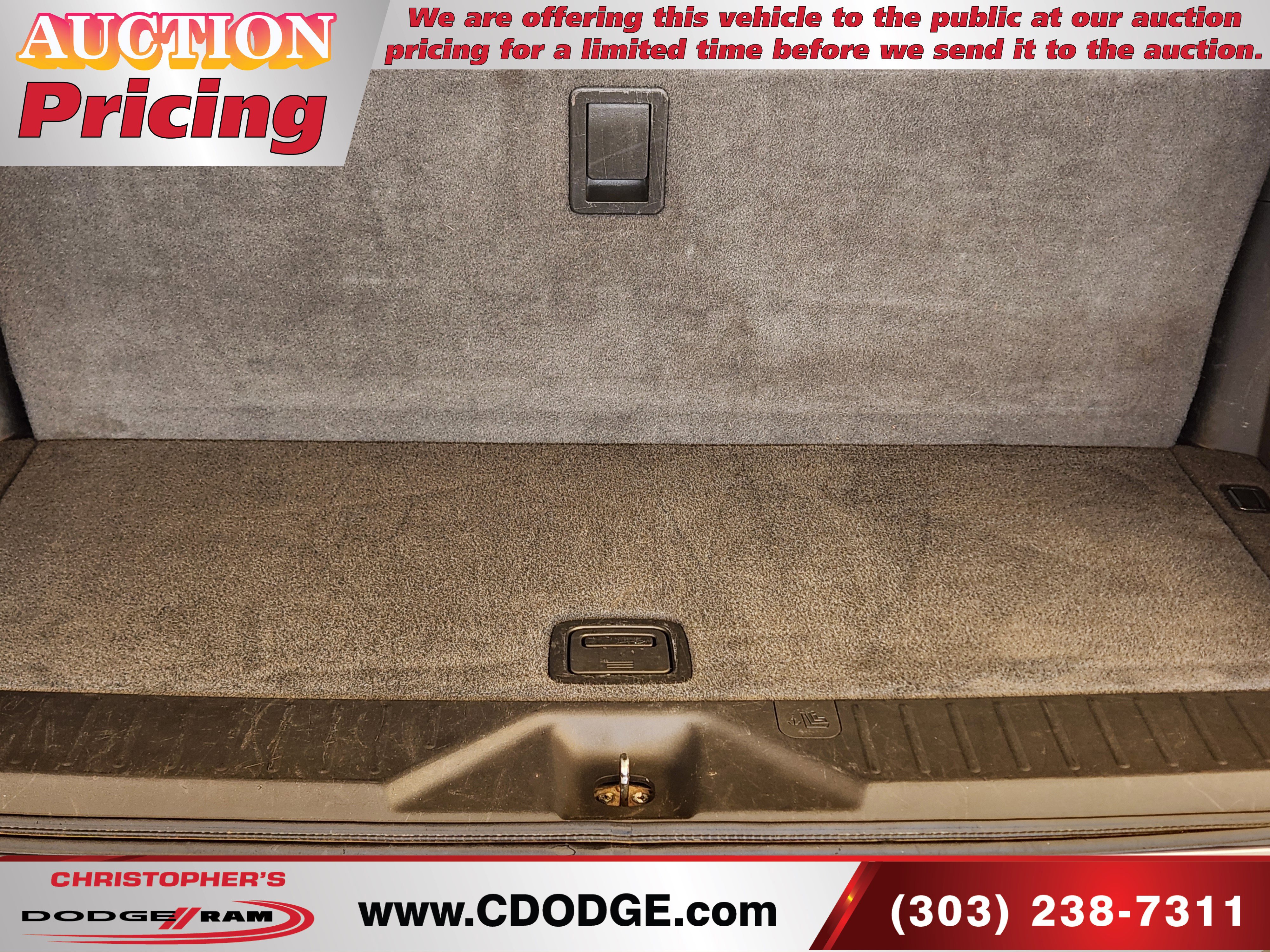 Used 2004 INFINITI QX56 4WD w/ Smart Vision Pkg image 24