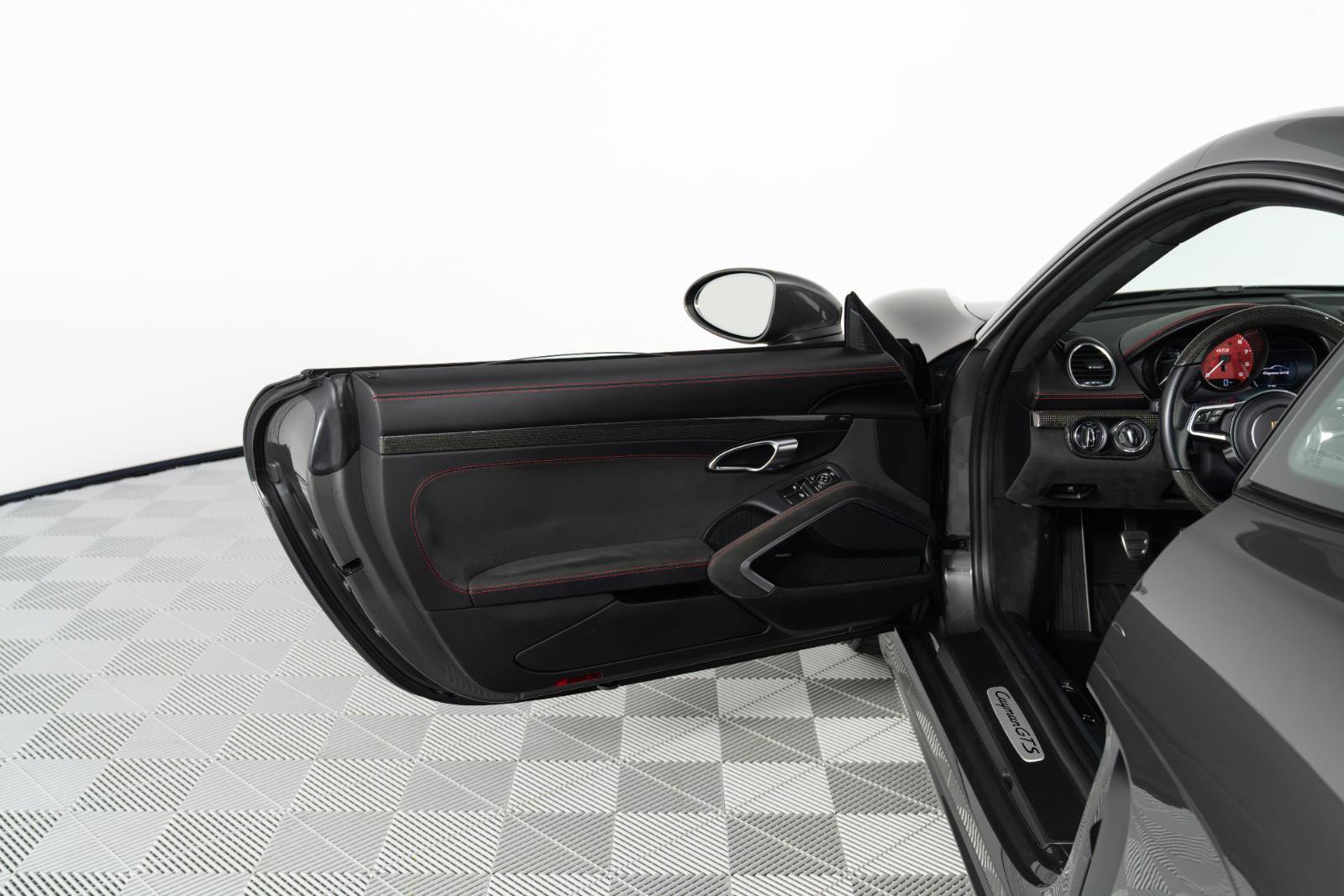 Used 2024 Porsche 718 Cayman GTS RWD image 26