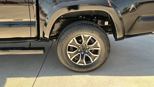 Used 2023 Toyota Tacoma TRD Sport w/ TRD Premium Sport Package AWD/4WD image 22