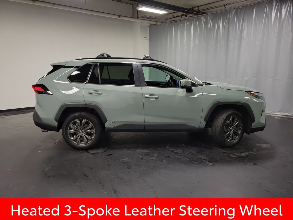 Used 2023 Toyota RAV4 XLE Premium image 9