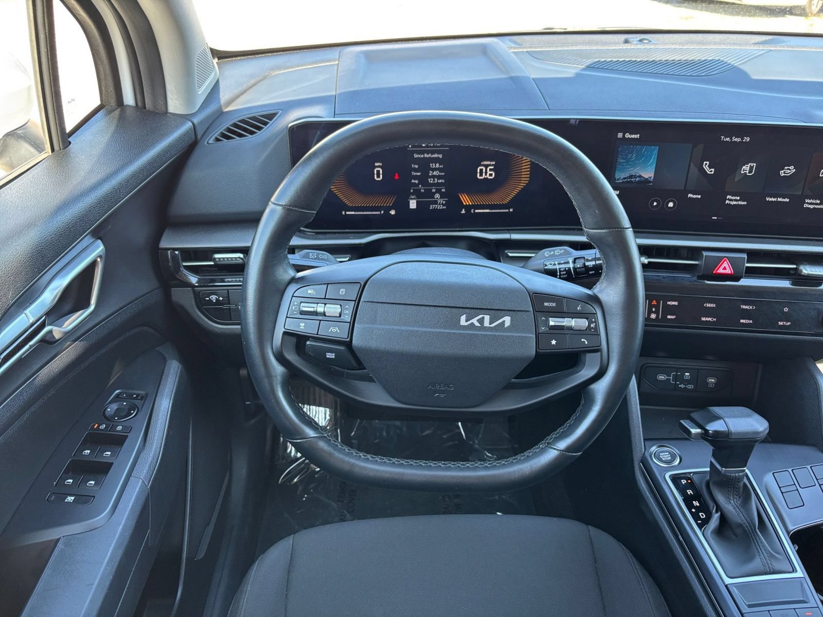 Used 2026 Kia Sportage LX FWD image 34