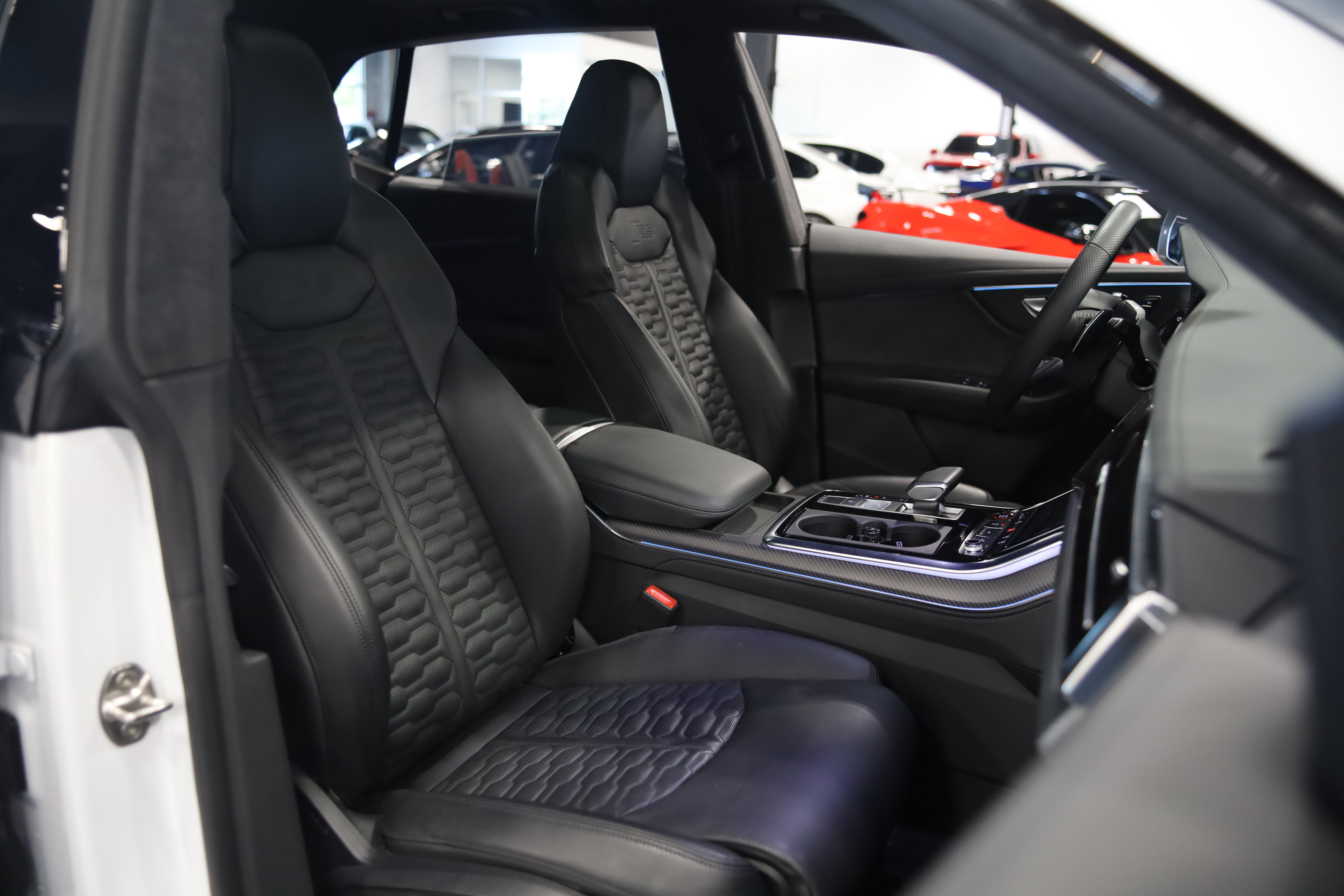Used 2024 Audi RS Q8 AWD/4WD image 42