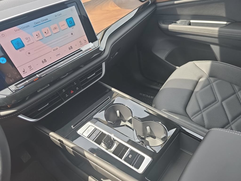 New 2026 Volkswagen Atlas SE FWD image 21
