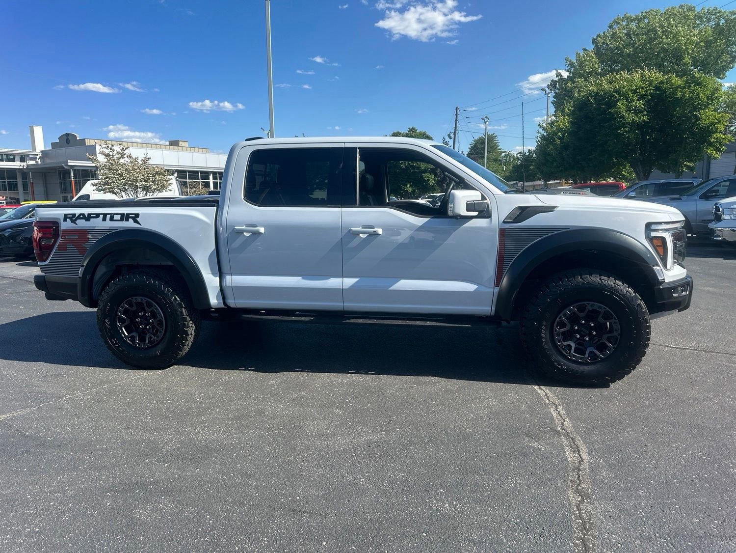Used 2025 Ford F150 Raptor w/ Equipment Group 803A Raptor R AWD/4WD image 8