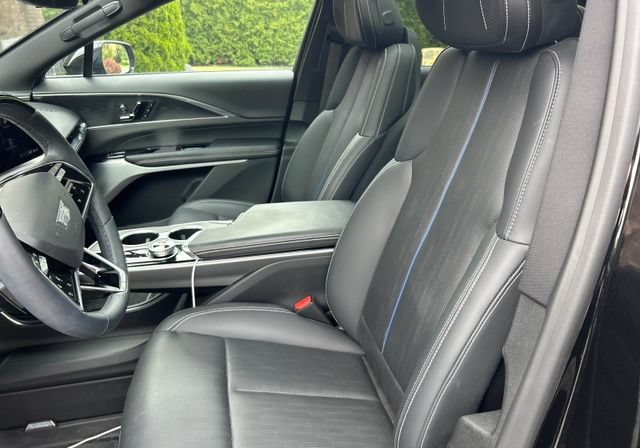 Used 2024 Cadillac Lyriq Sport w/ LPO, Floor Liner Package AWD/4WD image 3