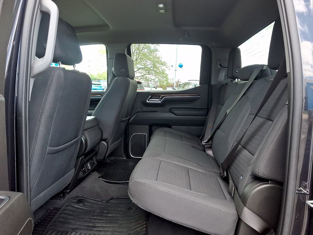 Used 2023 Chevrolet Silverado 1500 LT image 10