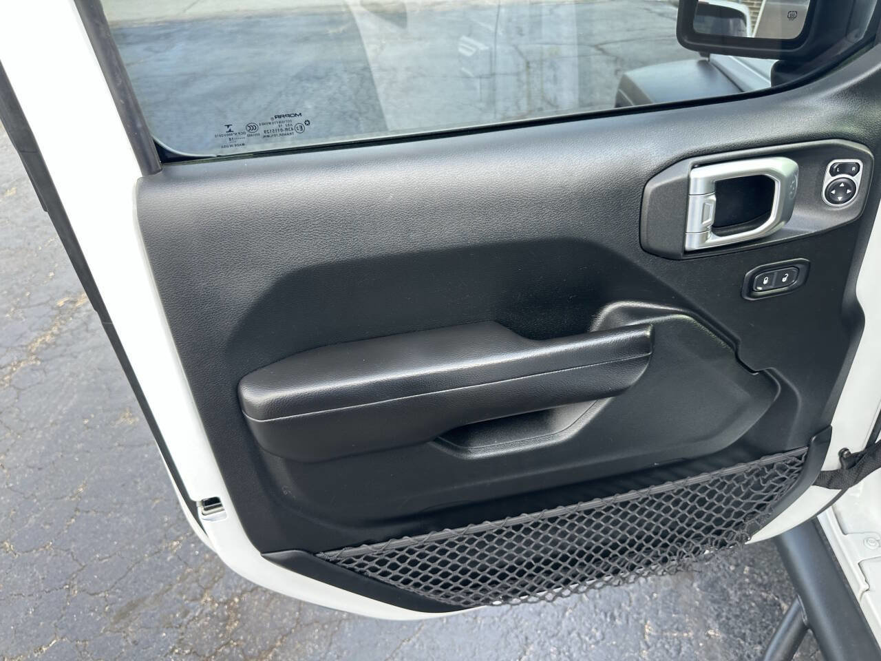 Used 2018 Jeep Wrangler Unlimited Sport S AWD/4WD image 14
