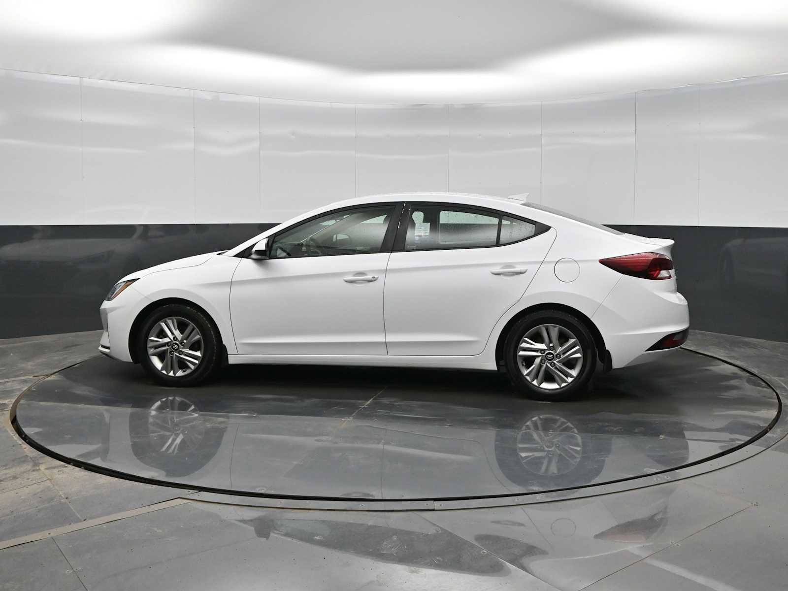 Used 2020 Hyundai Elantra SEL image 5