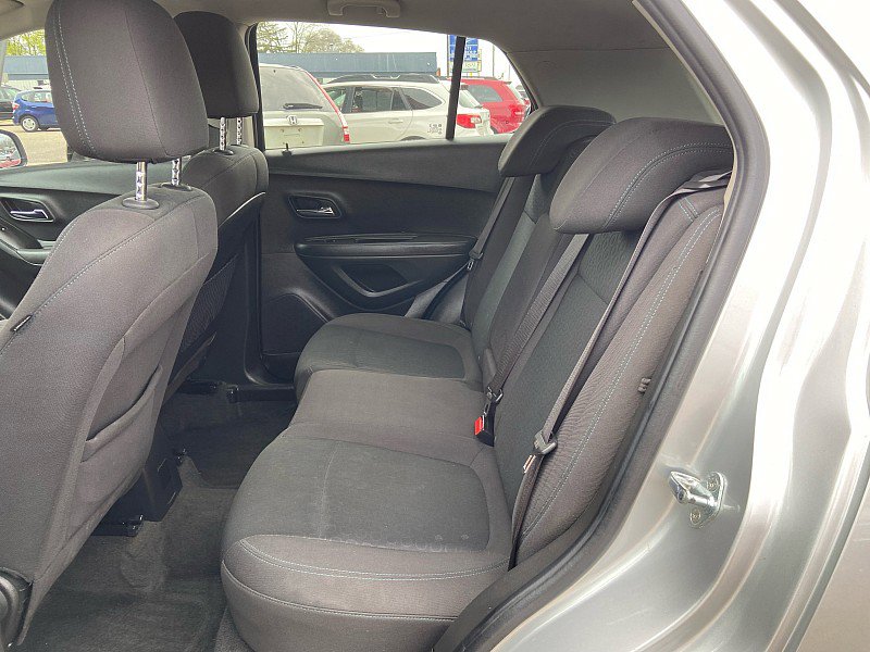 Used 2016 Chevrolet Trax LS AWD/4WD image 16