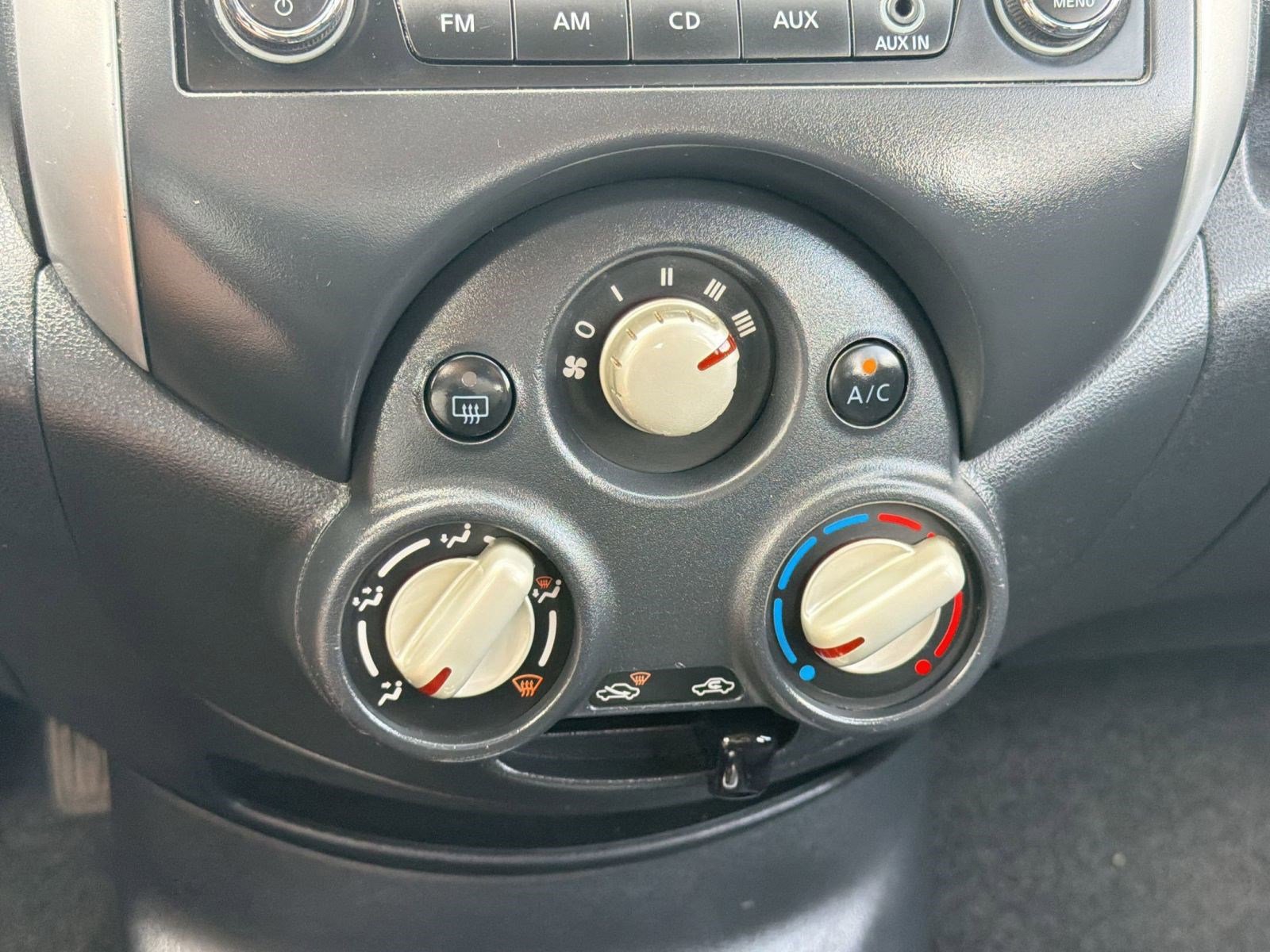 Used 2014 Nissan Versa Note SV FWD image 17