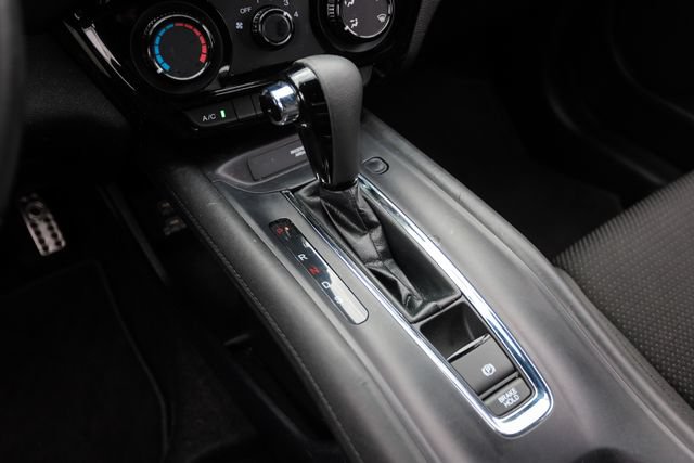 Used 2021 Honda HR-V Sport image 32