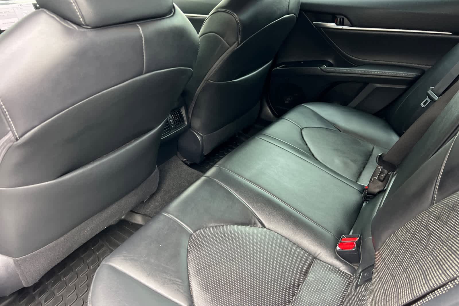 Used 2018 Toyota Camry XSE w/ Audio Package image 4