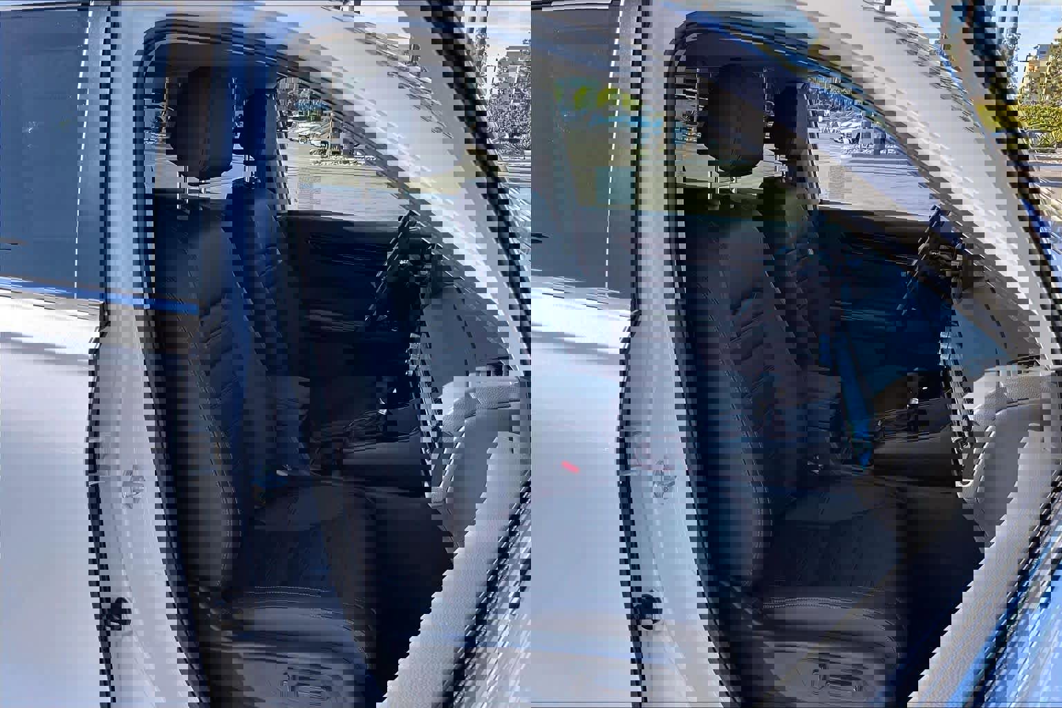 Used 2026 Honda CR-V EX-L image 8