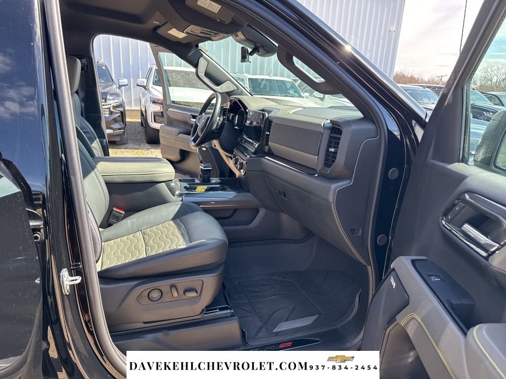 Used 2024 Chevrolet Silverado 1500 ZR2 w/ Technology Package image 26