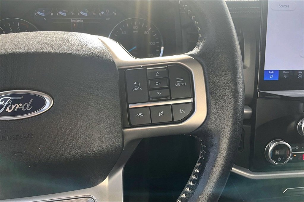 Used 2024 Ford Expedition Max XLT image 19