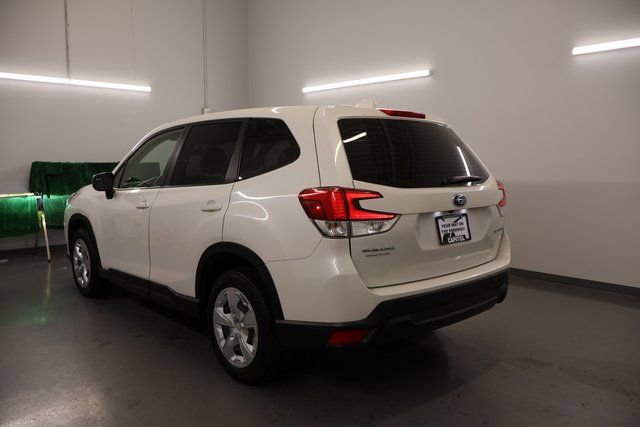 Used 2022 Subaru Forester Base image 4