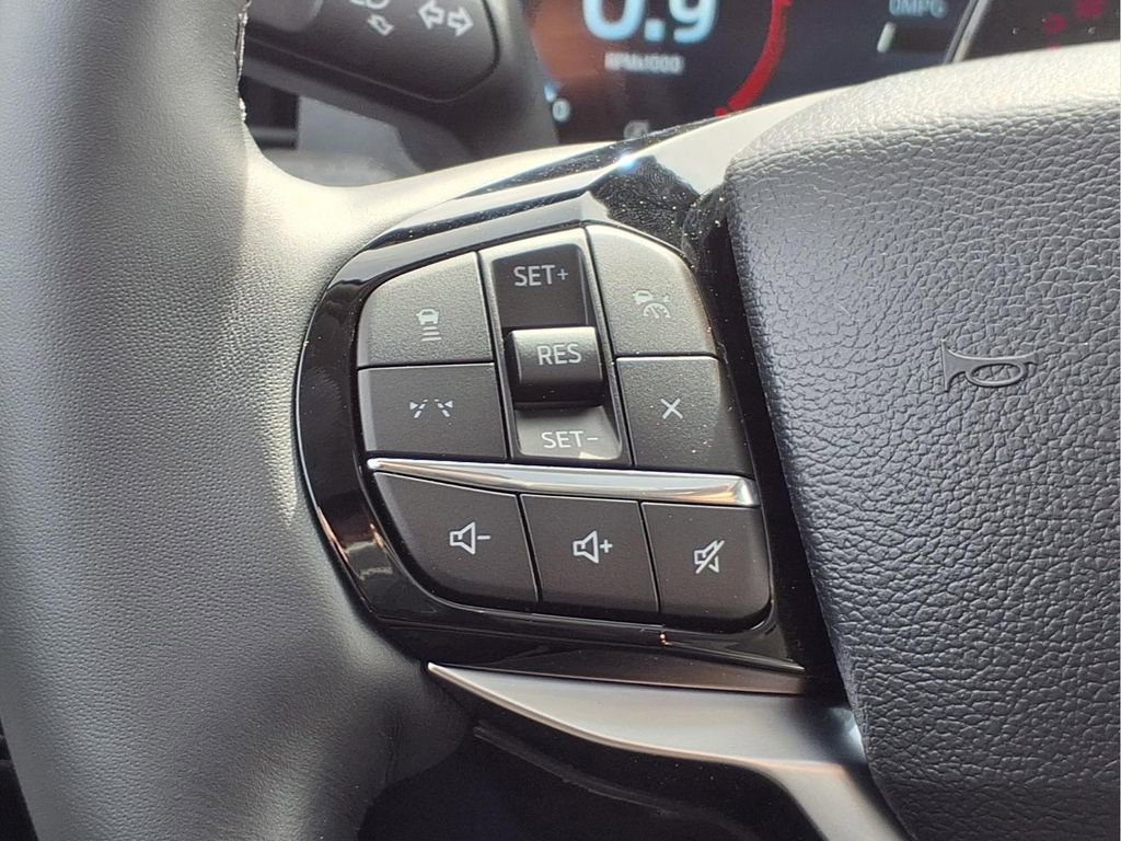 New 2026 Ford Explorer Platinum image 13