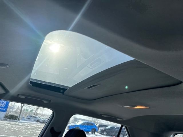 Certified 2023 Hyundai Venue SEL image 16