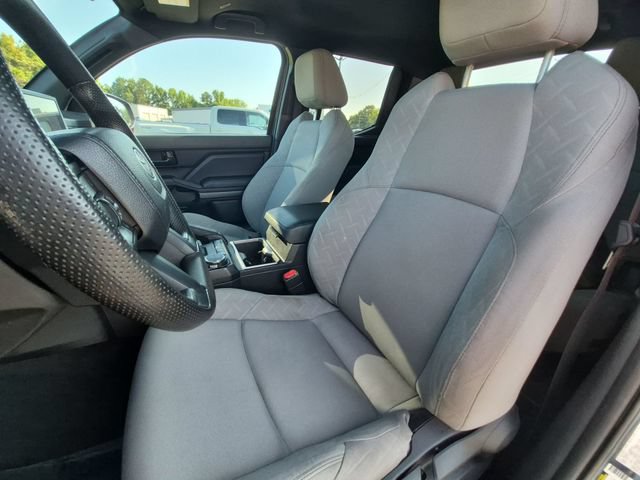 Used 2024 Toyota Tacoma SR5 AWD/4WD image 21