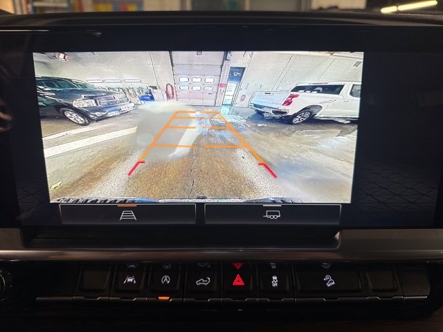 Used 2023 GMC Sierra 1500 SLT image 15