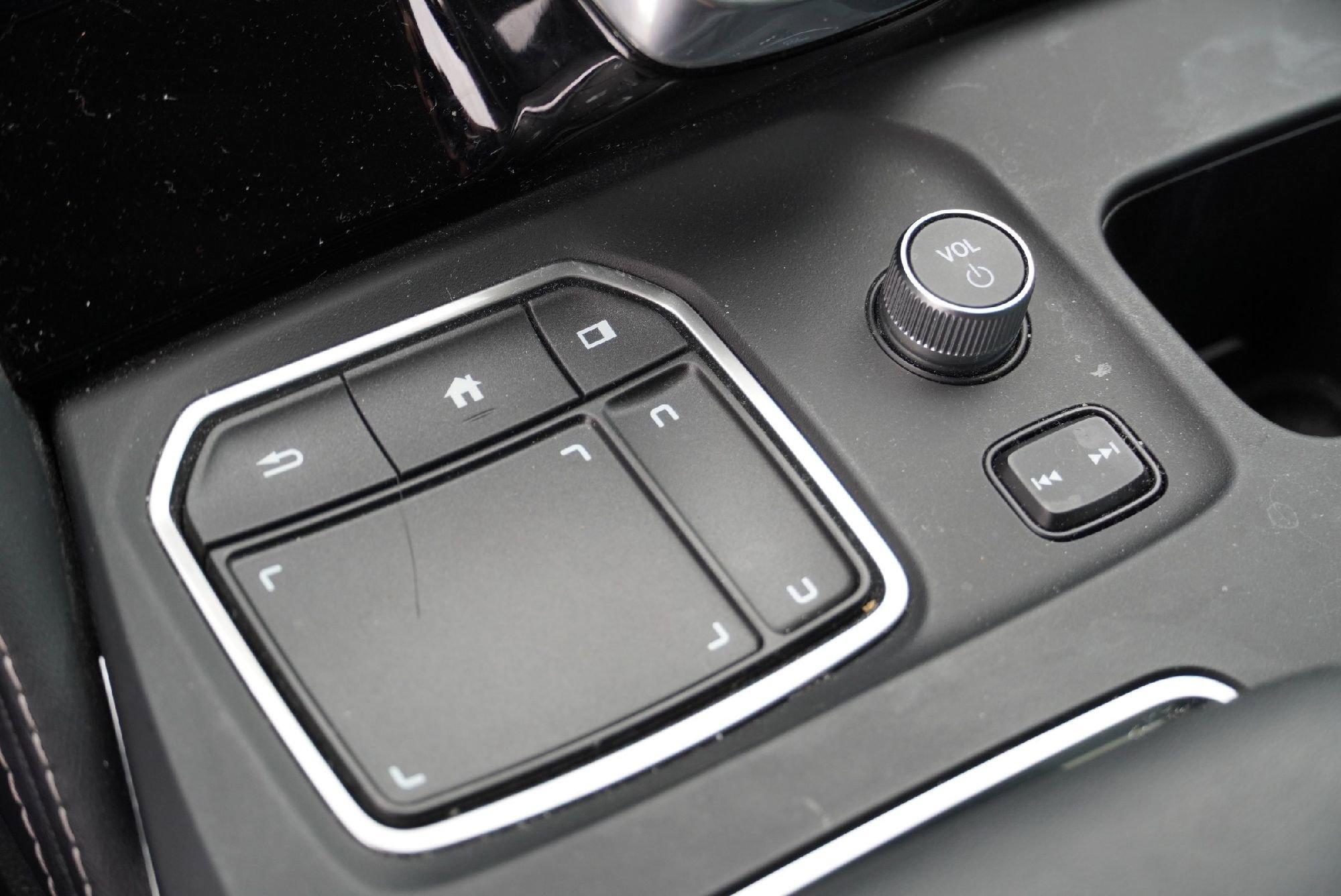 Used 2023 Acura MDX SH-AWD w/ Advance Package image 16