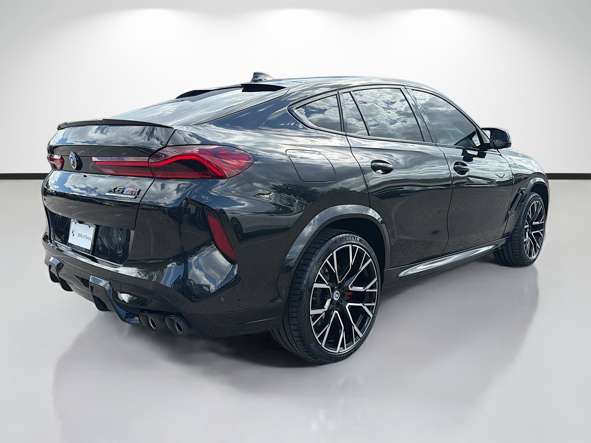 Used 2023 BMW X6 M w/ Competition Package image 3