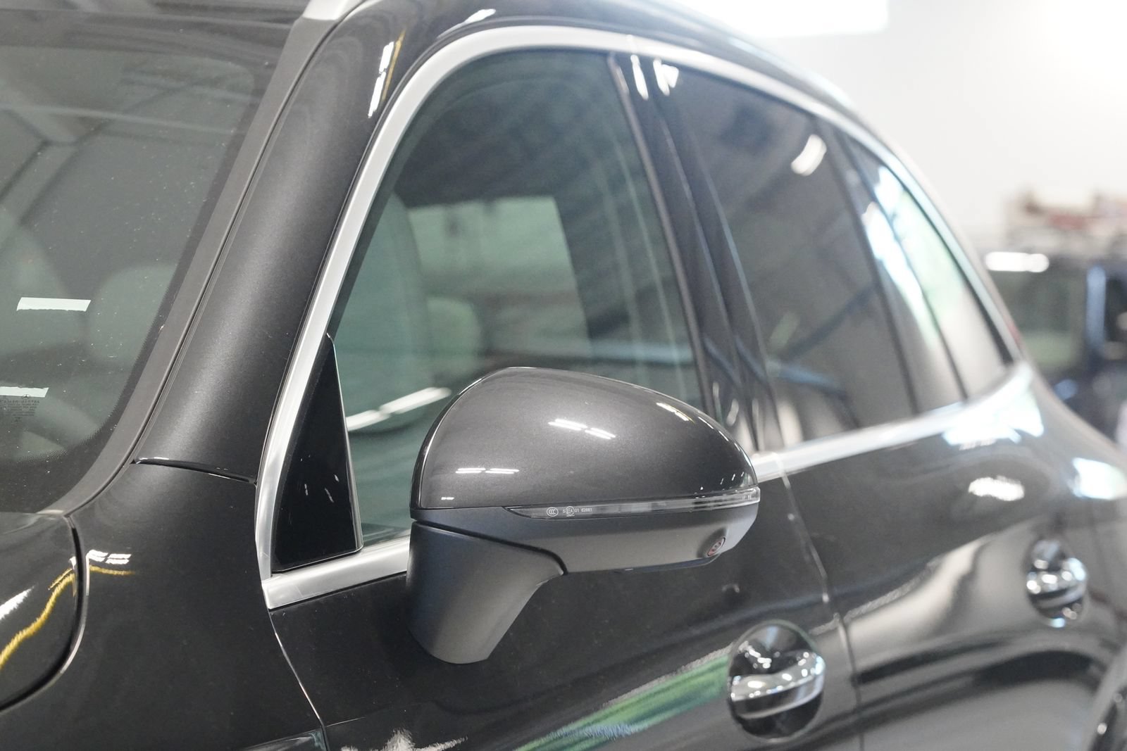New 2026 Mercedes-Benz GLC 300 4MATIC image 9
