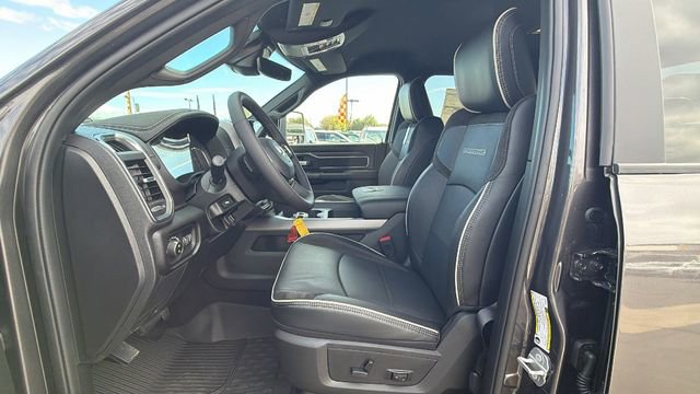 New 2026 RAM 2500 Laramie w/ Night Edition image 32
