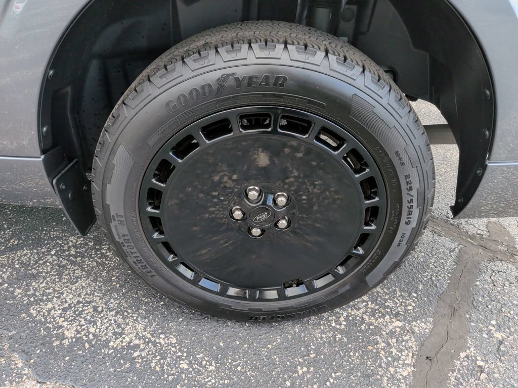 Used 2025 Ford Maverick Lobo AWD/4WD image 33