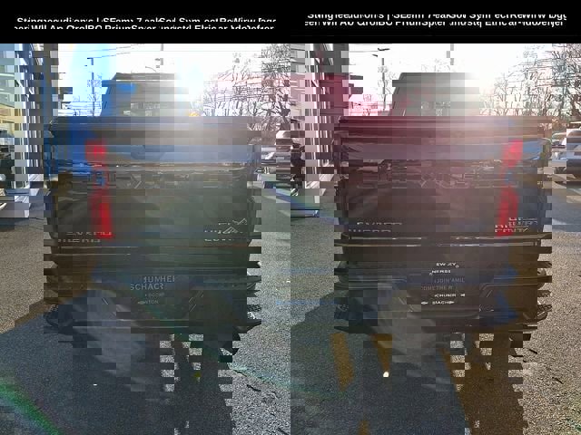 Used 2022 Chevrolet Silverado 2500 High Country w/ Z71 Off-Road Package image 8