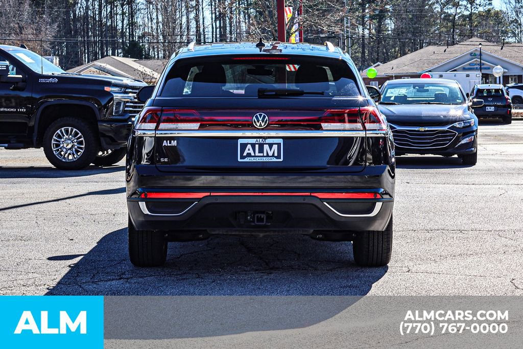 Used 2025 Volkswagen Atlas Cross Sport SE image 12