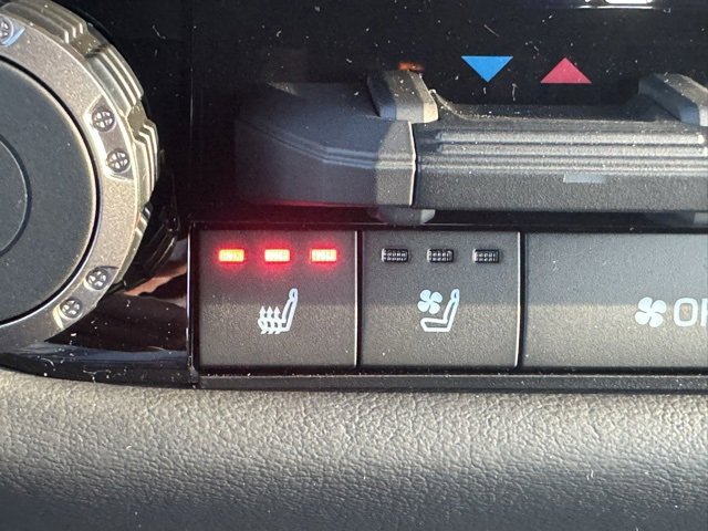 New 2026 Toyota Tundra Platinum image 29