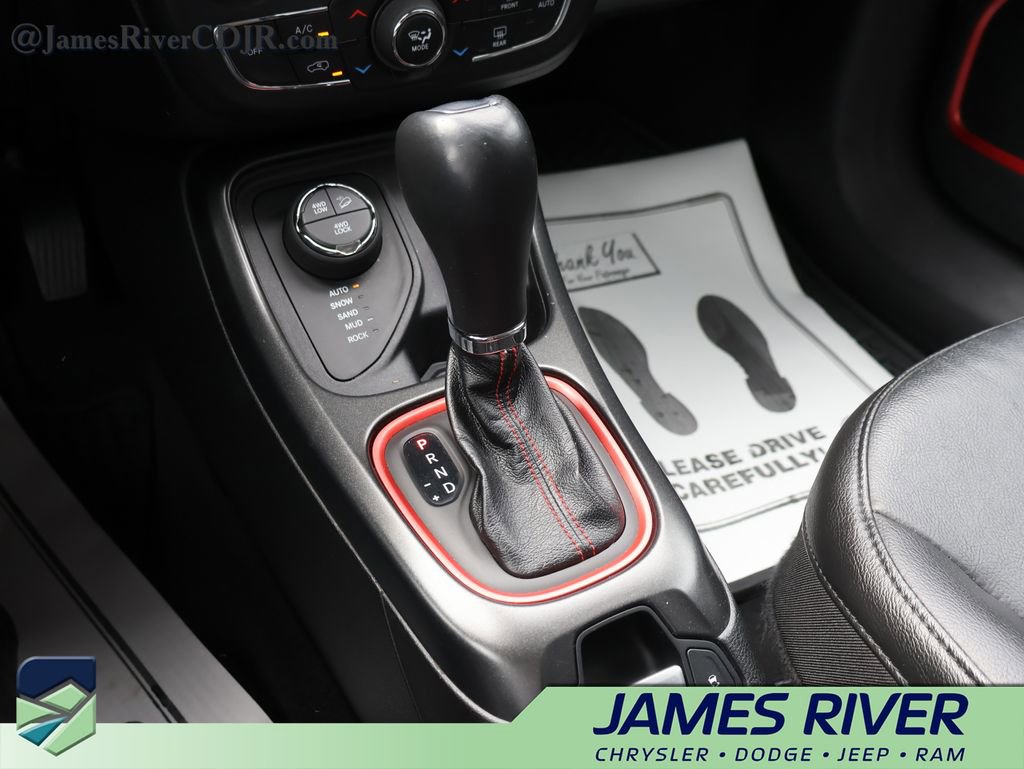 Used 2021 Jeep Compass Trailhawk AWD/4WD image 36