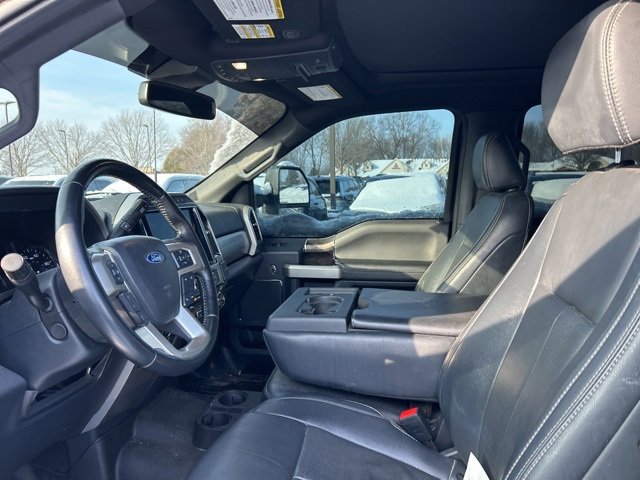 Used 2022 Ford F350 Lariat w/ Black Appearance Package image 11
