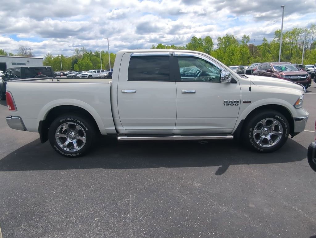 Used 2016 RAM 1500 Laramie w/ Convenience Group AWD/4WD image 9